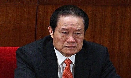 Trước khi bị bắt, Chu Vĩnh Khang là một trong những người quyền lực nhất Trung Quốc. Ông từng đảm nhiệm chức vụ người đứng đầu Bộ Công an và là ủy viên thường vụ Bộ Chính trị.