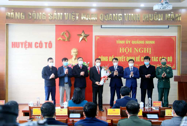 Ông Nguyễn Việt Dũng, Chủ tịch Hội Nông dân Quảng Ninh giữ chức Bí thư Huyện ủy Cô Tô thay ông Lê Hùng Sơn vừa bị kỷ luật khai trừ Đảng do quan hệ nữ thuộc cấp.