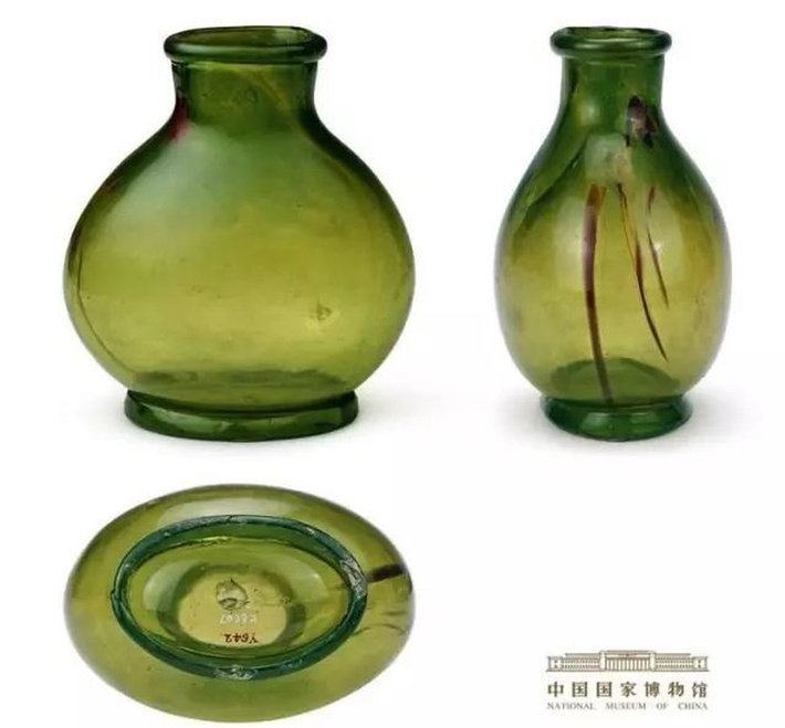 Không chỉ là cháu ngoại của Tùy Văn Đế Dương Kiên, Lý Tĩnh Huấn còn là cháu ngoại của Dương Lệ Hoa (561 - 609), hoàng hậu của Bắc Chu Tuyên Đế Vũ Văn Uân, về sau là Lạc Bình công chúa của nhà Tùy.