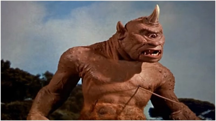 Cyclops là quái vật nổi tiếng trong thần thoại Hy Lạp. Đặc điểm nổi bật của nó là gương mặt đáng sợ chỉ có một mắt ở giữa trán. Mang hình dáng của loài tinh tinh khổng lồ, sinh vật này toàn thân phủ đầy lông lá. Người khổng lồ một mắt Cyclops chuyên làm vũ khí cho thần Zeus - một trong những vị thần quyền lực nhất.