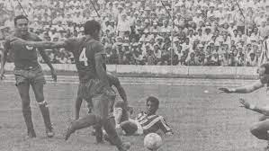 Trận đấu tại vòng loại World Cup 1970 châm ngòi cho cuộc chiến kéo dài 4 ngày giữa El Salvador và Honduras. Cuộc chiến ngắn ngày này đã khiến khoảng 3.000 người thiệt mạng và hàng chục ngàn người khác mất nhà cửa. Do liên quan đến bóng đá nên sự kiện này còn được gọi là "chiến tranh bóng đá năm 1969".