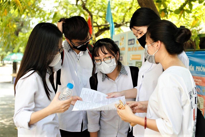 Nhằm tạo thuận lợi cho thí sinh thực hiện tốt việc đăng ký dự thi trực tuyến, Bộ Giáo dục và Đào tạo đã triển khai chạy thử nghiệm hệ thống đăng ký dự thi trực tuyến từ ngày 26/4/2022. Kết quả chạy thử nghiệm đến 17h ngày 1/5/2022 cho thấy, với tổng số 310.103 thí sinh thử đăng ký dự thi, hệ thống hoạt động bình thường và ổn định.