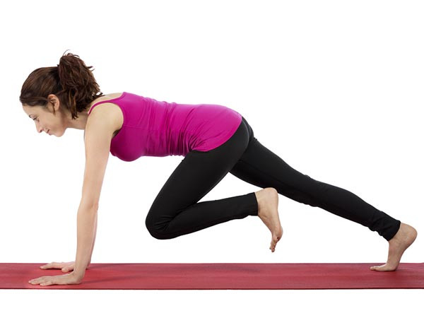 Lunge và Squat là những bài luyện tập rất hữu hiệu để giảm mỡ cơ thể. Chỉ cần chăm chỉ tập luyện và kết hợp với chế độ ăn uống hợp lý, bạn sẽ nhanh chóng nhận được kết quả như ý.