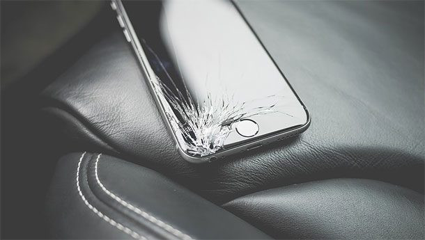 Mơ thấy điện thoại hỏng cũng là một trong những ác mộng phổ biến mà mọi người rất ghét.