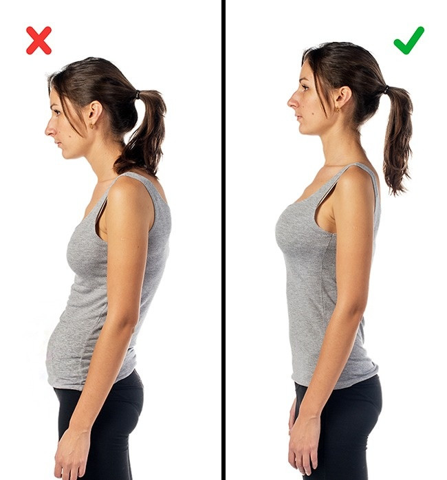 Luôn luôn giữ thẳng lưng là tư thế giúp các chị em phụ nữ trông thật lộng lẫy và cũng làm cho thắt lưng của họ trông nhỏ hơn.