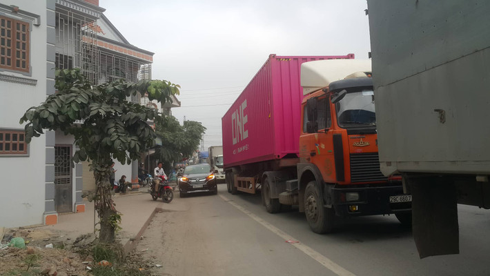 Bộ GTVT cũng đã chấp thuận chấp thuận giảm giá vé tối đa theo chỉ đạo của Chính phủ tại Nghị quyết số 35/2016 cho các phương tiện của người dân 2 vùng lân cận trạm thu phí trong phạm vi bán kính 5 km thuộc địa bàn các tỉnh Bắc Ninh (gồm 6 xã thuộc huyện Quế Võ là Đức Long, Châu Phong, Ngọc Xá, Phù Lãng, Đào Viên, Phù Lương và 4 xã thuộc huyện Gia Bình là Cao Đức, Vạn Ninh, Thái Bảo, Bình Dương), Hải Dương (gồm 3 phường, xã thuộc thị xã Chí Linh là Phả Lại, Cổ Thành, Nhân Huệ) và giảm giá chung cho các phương tiện nhóm 4, 5.