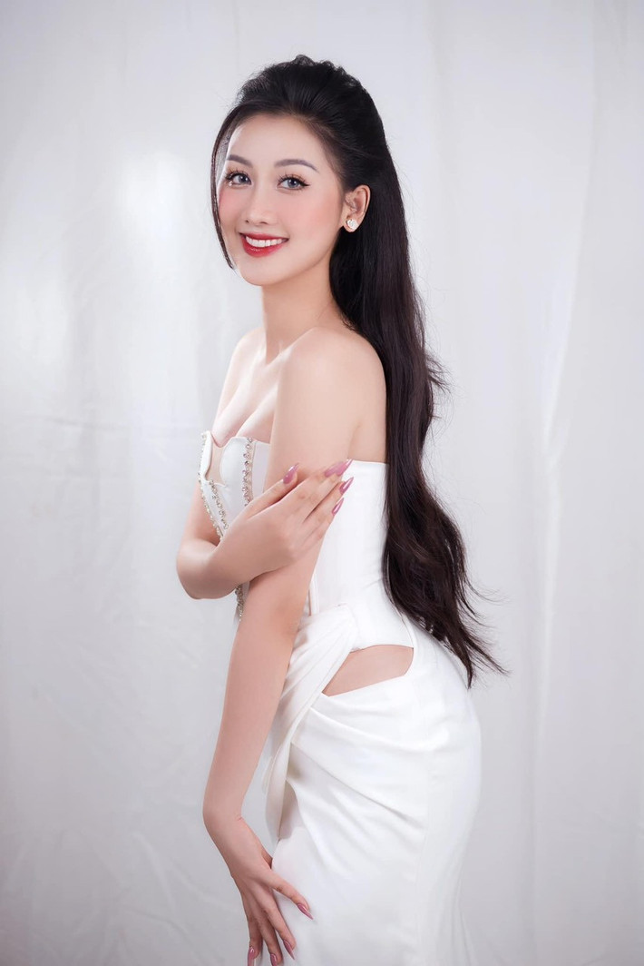 Người đẹp 23 tuổi muốn thực hiện dự án cộng đồng về giáo dục thanh thiếu niên. Cô tin giáo dục là nền tảng quan trọng để giải quyết vấn đề xã hội, cải thiện chất lượng cuộc sống, giảm bạo lực và tăng cơ hội cho mọi người.