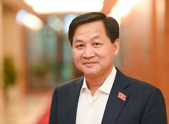 Tiểu ban Tài chính, hậu cần do Phó Thủ tướng Lê Minh Khái làm Trưởng Tiểu ban. Tiểu ban có nhiệm vụ chỉ đạo và hướng dẫn việc bảo đảm kinh phí, phân bổ và quản lý việc sử dụng kinh phí phòng, chống dịch; chỉ đạo, tổ chức triển khai thực hiện việc mua sắm vaccine, vật tư, trang thiết bị, hóa chất, thuốc… phục vụ phòng, chống dịch bệnh; tổ chức thực hiện các phương án mua sắm dự phòng để sẵn sàng hỗ trợ cho các địa phương trong trường hợp vượt quá khả năng đáp ứng tại chỗ của địa phương; đề xuất xây dựng các chế độ, chính sách đối với các lực lượng phòng, chống dịch, đặc biệt là lực lượng tuyến đầu.