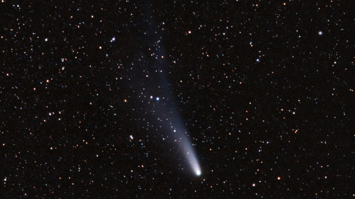 Với nỗi lo sợ tận thế sẽ xảy ra đúng như Flammarion dự đoán, một số người dân đã mua "thuốc chống sao chổi" và mặt nạ phòng độc. Họ tin rằng đây là những giải pháp hiệu quả để đảm bảo an toàn cho bản thân và gia đình khi sao chổi Halley "tấn công" Trái đất. Tuy nhiên, sao chổi Halley xuất hiện vào năm 1910 mà không gây ra thảm kịch tồi tệ nào. Theo đó, mọi người thở phào nhẹ nhõm.
