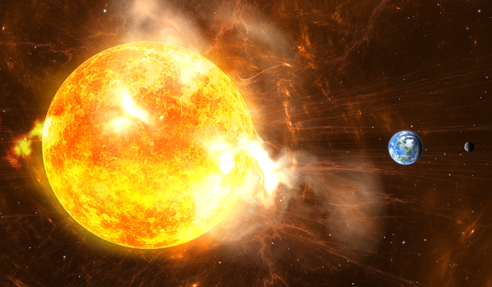 Gần đây, các chuyên gia của NASA đưa ra dự báo về bão Mặt trời càng khiến nhiều người tò mò liệu có giống dự đoán của bà Vanga. Theo các nhà khoa học, cứ khoảng 11 năm 1 lần, từ trường của Mặt trời sẽ thay đổi lớn khi cực Bắc đổi thành cực Nam và ngược lại.