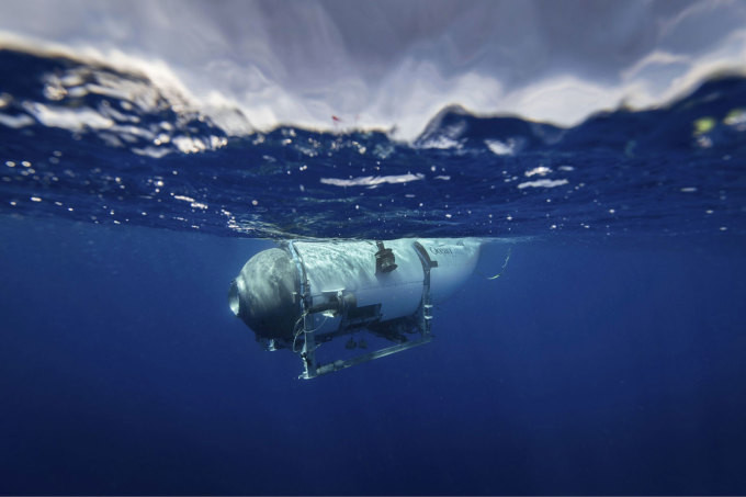 Trong vụ kiện tại bang Washington vào năm 2018, OceanGate - công ty vận hành và sở hữu tàu lặn Titan - cáo buộc Giám đốc phụ trách hoạt động hàng hải David Lochridge vi phạm thỏa thuận bảo mật khi tiết lộ các thông tin bí mật và độc quyền.