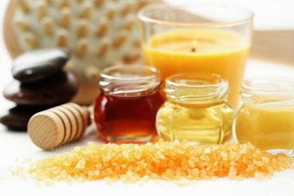 Theo nhiều báo cáo y khoa, các thành phần trong sữa ong chúa có thể gây kích ức nhẹ với niêm mạc dạ dày. Tuy nhiên, với những người có cơ địa nhạy cảm, sự kích ứng này có thể khiến họ bị buồn nôn nôn và thậm chí là tiêu chảy.