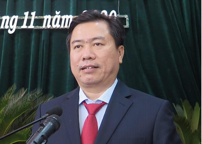 Trước đó, ngày 21/9, Thủ tướng đã có quyết định kỷ luật bằng hình thức cảnh cáo đối với ông Trần Hữu Thế do có những vi phạm, khuyết điểm trong công tác và Ủy ban Kiểm tra Trung ương đã thi hành kỷ luật về Đảng.