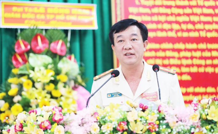 Đại tá Lâm Minh Hồng, Uỷ viên Ban Thường vụ Tỉnh ủy, Bí thư Đảng ủy, Giám đốc Công an tỉnh Long An, nguyên Tỉnh ủy viên, nguyên Ủy viên Ban Thường vụ Đảng ủy, nguyên Phó Giám đốc Công an tỉnh An Giang bị kỷ luật khiển trách.