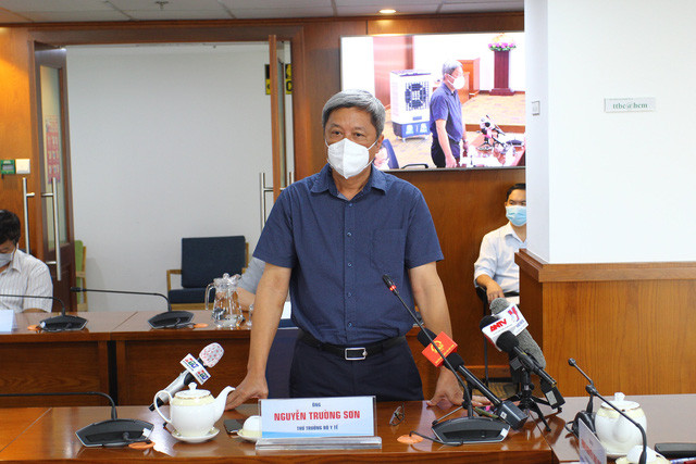 Sau khi Thứ trưởng Nguyễn Trường Sơn nghỉ việc, lãnh đạo Bộ Y tế hiện có Bộ trưởng Đào Hồng Lan và các Thứ trưởng Đỗ Xuân Tuyên, Trần Văn Thuấn và Nguyễn Thị Liên Hương.