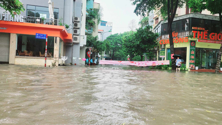 Tuyến đường Nguyễn Khuyến không thể di chuyển.