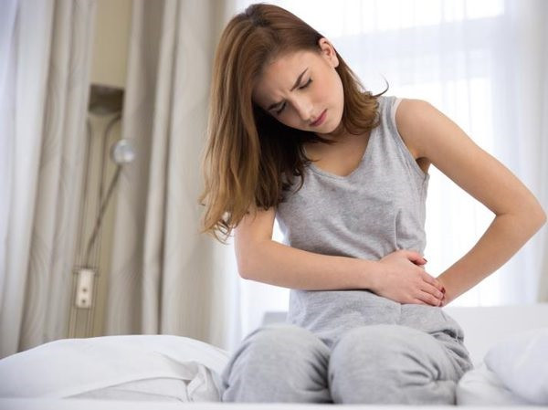 Khi tuyến tụy có vấn đề, nó có thể biểu hiện ra những triệu chứng dễ bị nhầm lẫn là đau bụng, các bệnh của túi mật và gan... dẫn đến việc bỏ sót chẩn đoán. Đặc biệt ung thư tuyến tụy rất "tinh ranh" và giỏi ngụy trang. Bệnh có thể chỉ biểu hiện một số triệu chứng về đường tiêu hóa ở giai đoạn đầu như đau bụng, chướng bụng nên rất dễ bị bỏ qua.