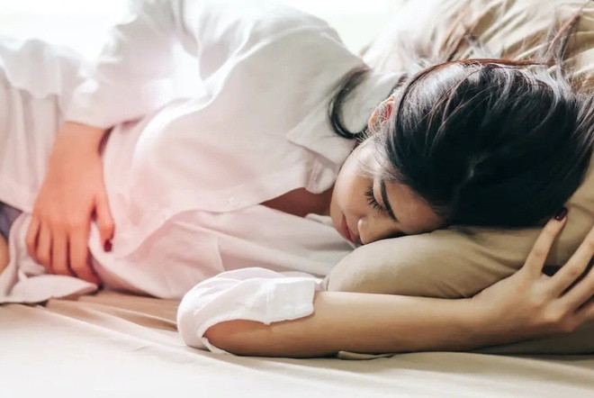 1. Người bị viêm gan B: Nghiên cứu chỉ ra, đa số bệnh nhân ung thư gan đã bị nhiễm virus viêm gan B hoặc viêm gan C. Vì vậy, những người đã bị bệnh viêm gan, đặc biệt là viêm gan B và C cần đặc biệt chú ý đến tình trạng của cơ thể.