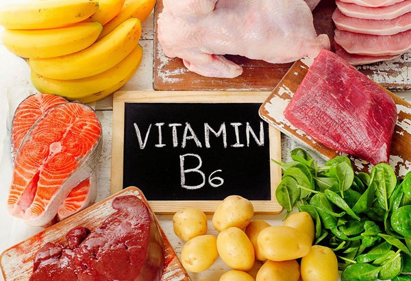 3. Vitamin B6: Khi cơ thể thiếu Vitamin B6 sẽ dễ làm cho cơ thể mệt mỏi, thiếu năng lượng, đặc biệt khi ngủ sẽ bị giảm chất lượng giấc ngủ và hay ngủ mơ. Trên lâm sàng có thể dùng Vitamin B6 để điều trị các chứng rối loạn tâm thần.