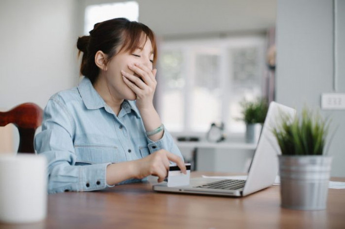 Khi các tế bào tiếp tục trao đổi chất, chúng có khả năng đột biến để tạo ra tế bào ung thư. Khi ngày càng nhiều tế bào ung thư phát triển thì lượng oxy xung quanh sẽ không đủ.