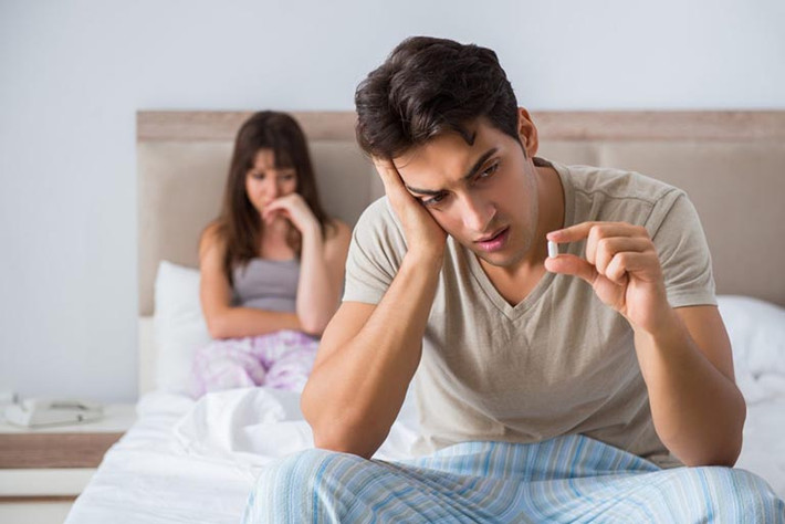 Khả năng khỏi bệnh liệt dương tùy thuộc vào nguyên nhân gây ra bệnh. Vì vậy, khi gặp phải tình trạng này, điều đầu tiên cần tìm hiểu chính là nguyên nhân dẫn đến việc mắc bệnh rối loạn cương dương là gì. Phát hiện sớm, khả năng chữa càng cao. Các quý ông nên đặc biệt chú ý đến tình trạng "bảo bối" của mình.