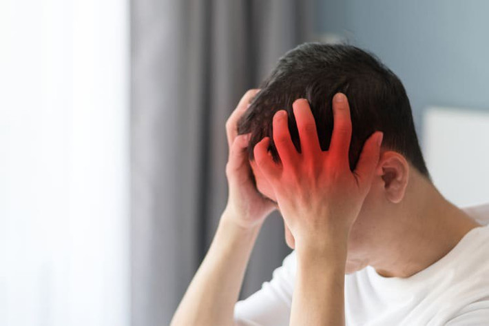 Tiếp đó là tập thể dục không đủ. Một cuộc khảo sát thực hiện trên học sinh các trường THCS và THPT cho thấy, tỷ lệ học sinh hoạt động thể chất đạt chuẩn dưới 20%, quan niệm về tập thể dục trong thời học sinh đã và đang ảnh hưởng đến tuổi trưởng thành, đồng thời nó cũng là căn nguyên của các bệnh tim mạch và mạch máu não ở tương lai.