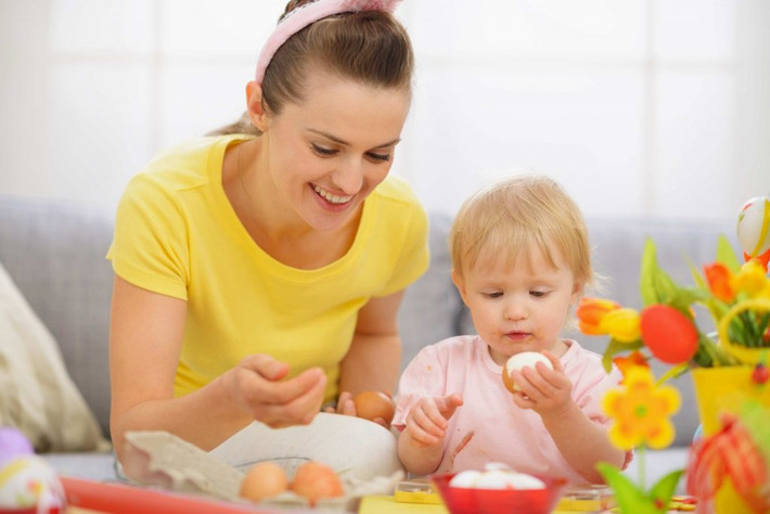 Qua chuyện này, bác sĩ nhắc nhở, trẻ bị tỳ vị hư nhược thường có những biểu hiện sau. Thứ nhất là thâm quầng mắt. Do đó, nếu phát hiện trẻ đột nhiên xuất hiện quầng thâm ở mắt thì hãy cân nhắc đến vấn đề khí huyết ở tỳ vị đang bị thiếu hụt và hỗn loạn.