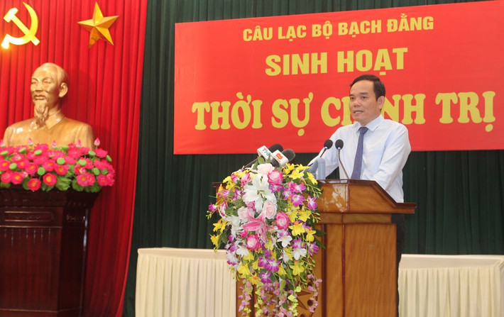 Hiện nay, Chính phủ có Thủ tướng Phạm Minh Chính và bốn Phó thủ tướng là các ông Lê Minh Khái, Lê Văn Thành, Trần Hồng Hà, Trần Lưu Quang.
