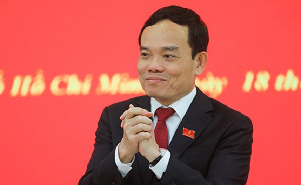 Tại Đại hội Đại biểu toàn quốc lần thứ XIII của Đảng tháng 1/2021, ông Quang được bầu là Ủy viên Trung ương Đảng