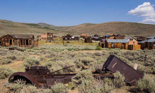 Thị trấn ma khét tiếng khác ở Mỹ là Bodie. Nằm tại California, thị trấn Bodie từng là nơi sinh sống của khoảng 10.000 người. Trong 2 thập niên đầu của thế kỷ 20, rất nhiều công nhân đã đến thị trấn này để khai thác vàng.