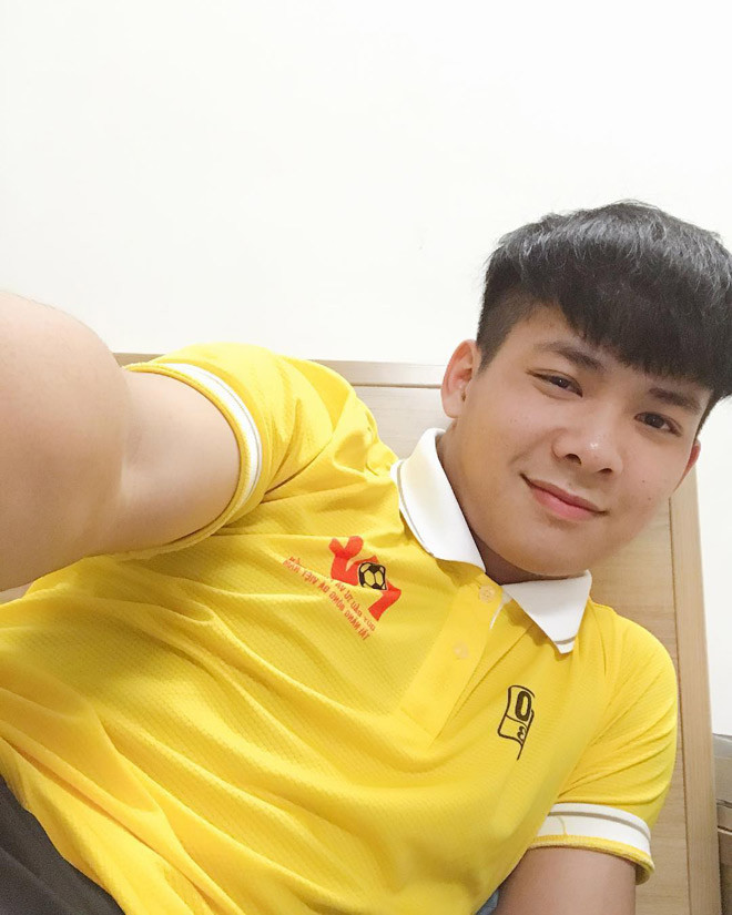 Trẻ trung, tài tăng, chàng thủ môn gốc Hưng Yên còn rất nhiều cơ hội cống hiến cho bóng đá nước nhà. Người hâm mộ hy vọng sẽ được thấy anh chàng tỏa sáng trên sân cỏ ở những giải đấu lớn trong tương lai.