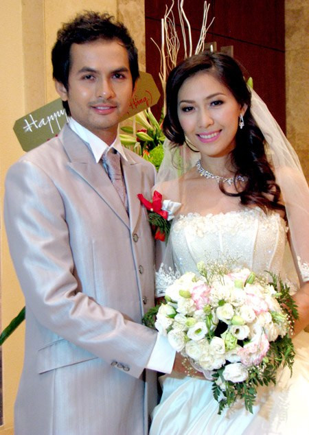 Đức Tiến sinh năm 1980, anh bắt đầu sự nghiệp người mẫu từ năm 2001. Với chiều cao lí tưởng, gương mặt điển trai, cùng vóc dáng hoàn hảo, Đức Tiến không chỉ tự tin sải bước trên sàn catwalk mà anh còn thử sức với nhiều công việc khác như MC, diễn viên...