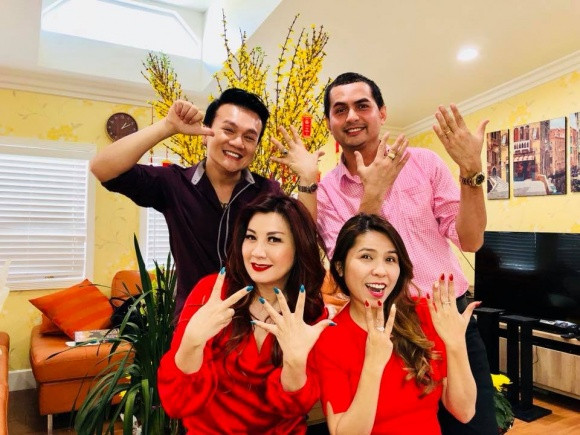 Thời điểm mới sang xứ người, Đức Tiến ở cùng gia đình của vợ.