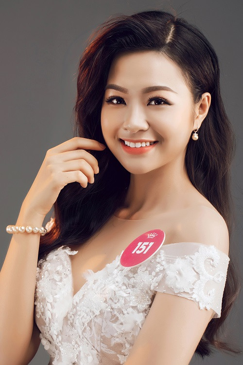 Diện trang phục dạ hội kết hợp trang sức ngọc trai, dàn thí sinh Hoa hậu Việt Nam đẹp gây mê.