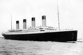 Tàu Titanic huyền thoại của hãng White Star Line là con tàu xa hoa, sang trọng bậc nhất thế giới trong thế kỷ 20. Nó do nhà máy đóng tàu Harland & Wolff ở Belfast, Ireland (nay là Bắc Ireland) chế tạo.