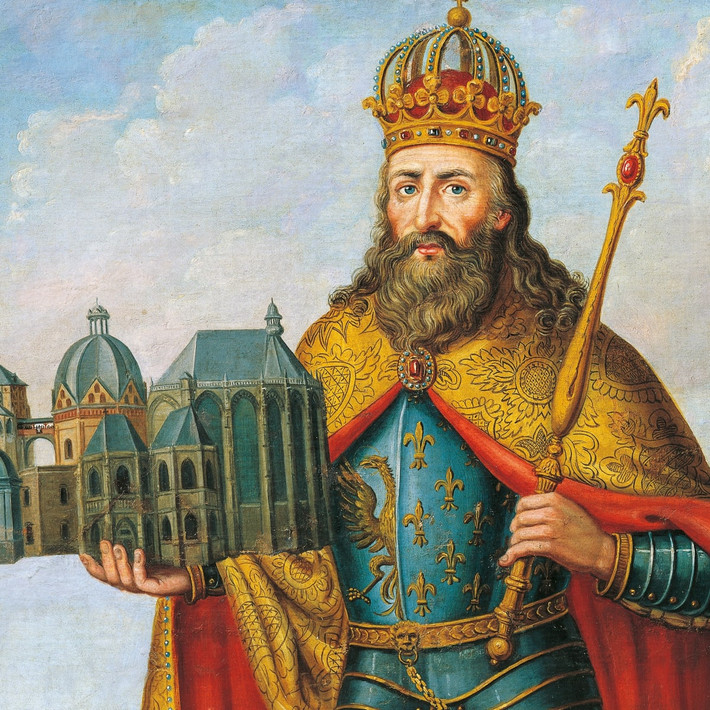 Charles Đại đế là vua của người Frank. Về sau, ông lên ngôi Hoàng đế La Mã.