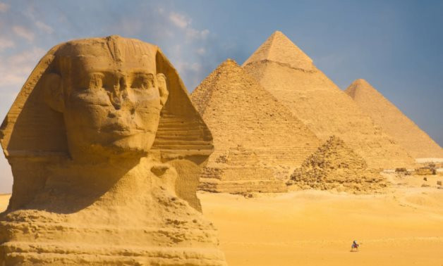 Nhiều người cứ ngỡ rằng, tượng Nhân sư ở Ai Cập bị mất mũi là do hoàng đế Napoleon gây ra. Ông hoàng nước Pháp được cho là đã phá hủy phần mũi của bức tượng bằng cách dùng súng bắn vào.