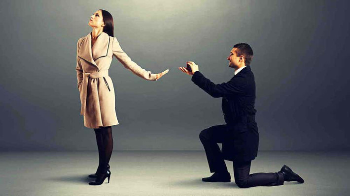 9. Cô dâu và chú rể bị giết bởi ghen tuông: Thảm kịch đã xảy ra trong một đám cưới ở Missouri (Mỹ) vào năm 1899. Hai vợ chồng Frank Walker và Maud Doshorn đã bị bắn chết trong khi ăn tối ở nhà họ hàng sau đám cưới. Thủ phạm chính là Charles Rankin - một người đàn ông đã bị cô dâu trước đó khước từ. Ảnh: Richest.