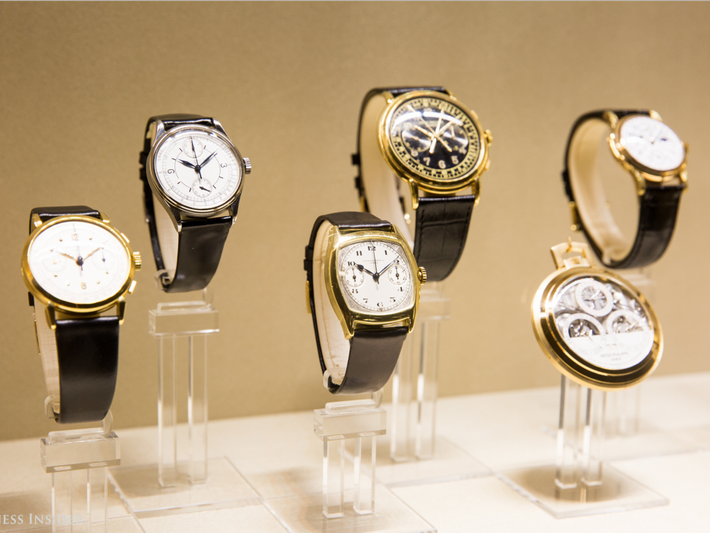 Triển lãm của thương hiệu đồng hồ Patek Philippe nhằm giới thiệu những mẫu sản phẩm đẳng cấp và nổi tiếng tới những thế hệ trẻ hơn, những người không xài đồng hồ giống như thế hệ cha mẹ của họ trước đây. Ảnh: BI.