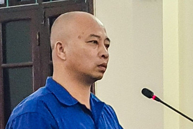 Do vậy, Nguyễn Xuân Đường trao đổi với mọi người là "đến đòi nợ không được lấy tài sản của công ty ra ngoài" và phải chờ vợ chồng ông Lẫm, bà Quyết về để giải quyết. Không thấy ông Lẫm, bà Quyết về công ty nên Đường đã cử Tiến "trắng" ở lại công ty để chờ khi nào vợ chồng ông Lẫm, bà Quyết về thì báo cho Đường biết.