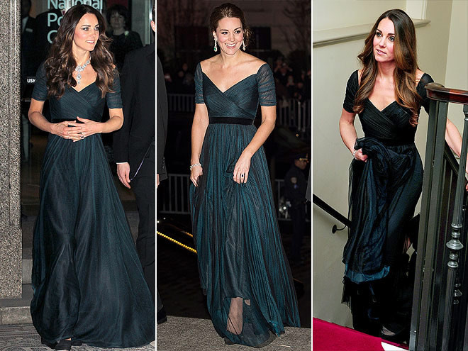 Công nương Kate Middleton thích chiếc váy hiệu Jenny Packham giá 2.500 USD nên dù có rất nhiều váy áo cô vẫn mặc nó vài lần trong năm nay.