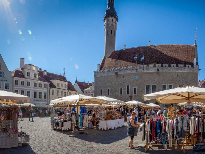 Đứng đầu danh sách 10 điểm đến du lịch có giá trị năm 2016 là Estonia. Bên cạnh thành phố lịch sử Tallinn được thành lập từ thế kỷ 13, Estonia còn nổi tiếng với những bãi biển đẹp, Công viên quốc gia Lahemaa...