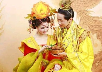 Khoảng 40 hoàng đế Trung Quốc tại vị dưới 1 năm.