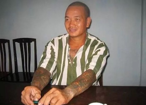 Năm 2003, TAND TP HCM tuyên Trương Văn Cam (Năm Cam) và 5 bị cáo khác bị toà tuyên án tử hình. Hải “bánh” bị tòa án tuyên mức án chung thân về tội giết người, 2 năm tù về tội tàng trữ trái phép vũ khí quân dụng. Ngoài ra Hải “Bánh” còn chịu hình phạt 1 năm tù trong vụ cố ý gây thương tích tại quán ăn Tân Hải Vân. Tổng hợp hình phạt mà Hải chịu án là chung thân. Từ mức án chung thân, Hải "Bánh" được giảm xuống 30 năm rồi tiếp tục được giảm án.