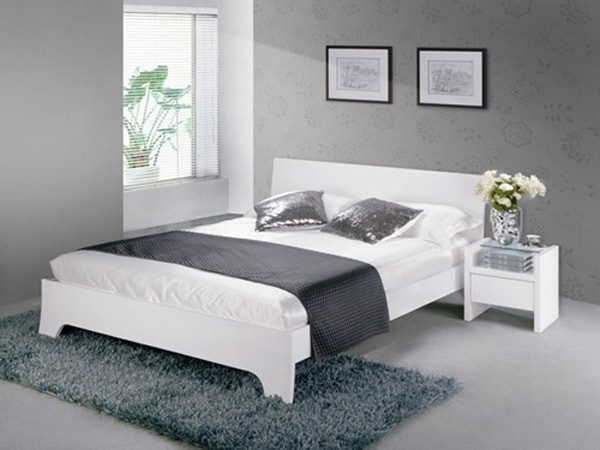 Điều mê tín này xuất phát từ quan niệm người chết thường chôn cất ở hướng Bắc theo nghi thức đám tang Phật giáo.