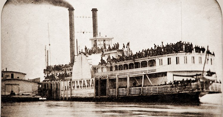 Ngày 27/4/1865, tàu hơi nước chở khách SS Sultana của Mỹ gặp thảm kịch tồi tệ. Một trong 4 nồi hơi của con tàu phát nổ, khiến toàn bộ tàu bị phá hủy và chìm gần Memphis, Tennessee.