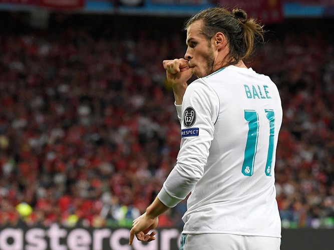 Benzema và Bale là hai người được hưởng lợi từ sai lầm ngớ ngẩn của Karius.