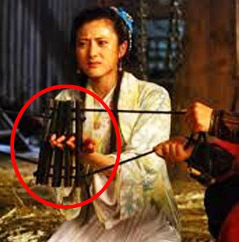 Với kiểu tra tấn tàn khốc này, không ít người không phạm tội cũng phải thú nhận tội danh bản thân không thực hiện vì không thể chịu nổi sự đau đớn, giày vò như vậy.