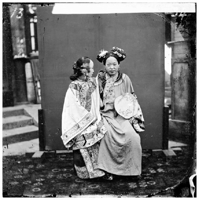 Phụ nữ Bắc Kinh 1871.
