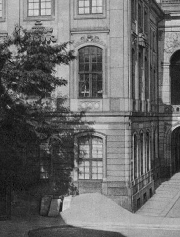 Một ngôi nhà cao tầng bên trong thành phố Dresden.